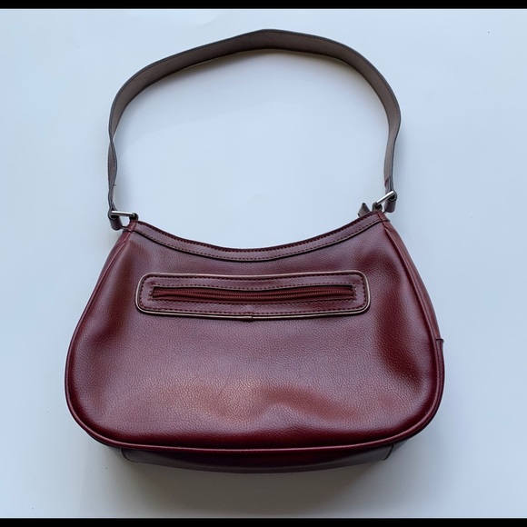 Liz Claiborne Handbags - COPY - Nice Red Liz Claiborne bag